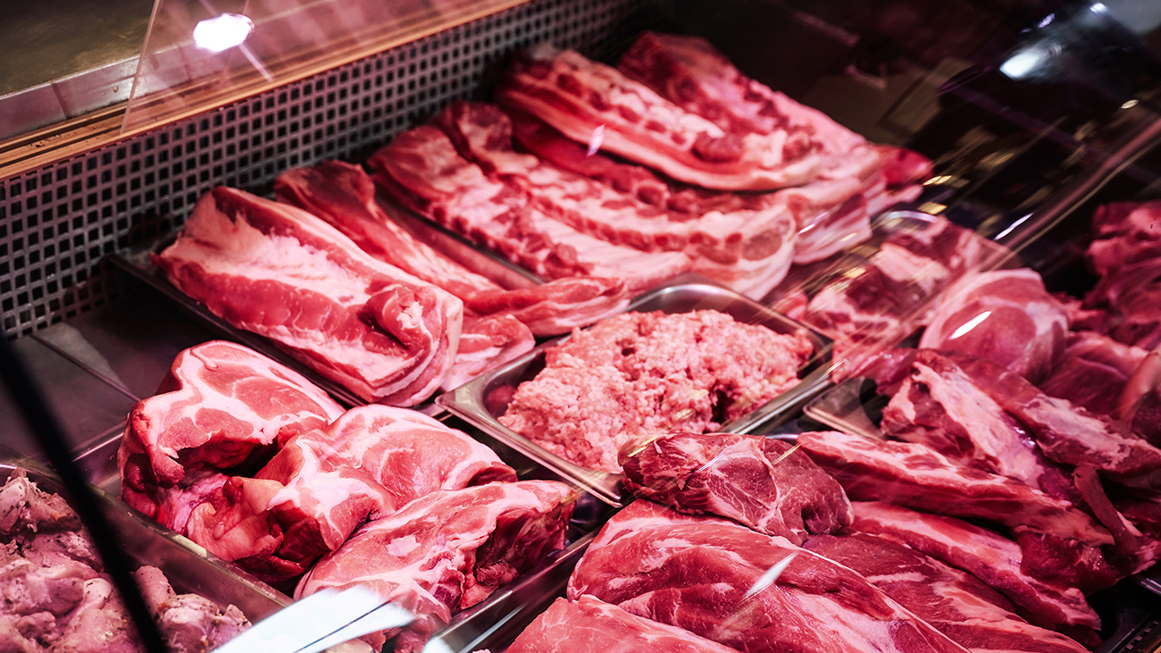 usrsb_adobestock_370417953-meat-case_1300x731.jpg